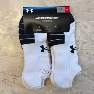 Under Armour Men's Cushioned No-Show Socks - White and Black